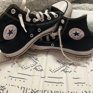 Black converse